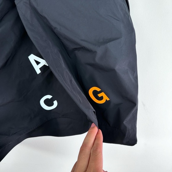 Nike ACG All Conditions Gear Shorts - Picture 3 of 5